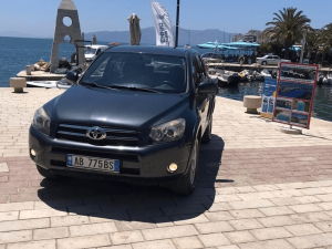 Toyota RAV4 – Car Rental